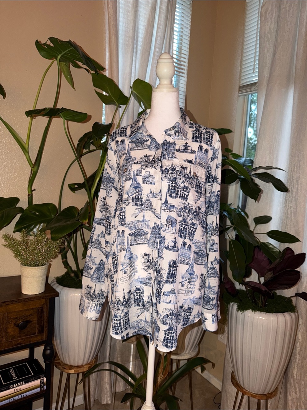 Karl Lagerfeld White and Blue Scenic Print Button-Down Shirt